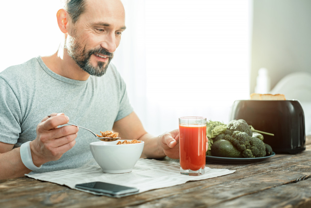 A man committed to a health diet